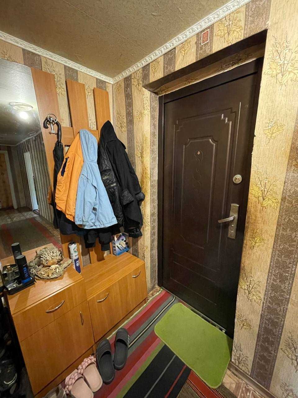 Продам більшу частину будинку з окремим двором Новомиколаївка !!!
