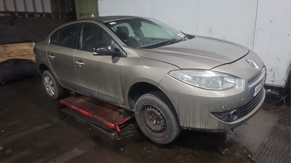 Шрот розбірка запчастини запчасти Renault Fluence ZE Флюєнс