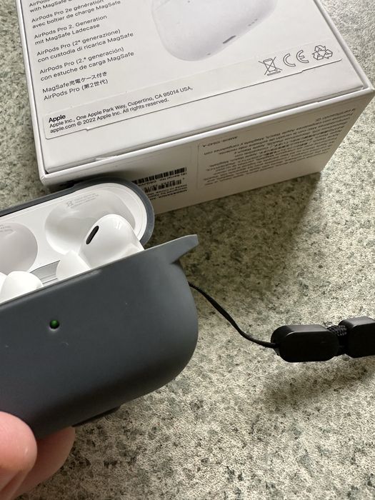 AirPods Pro 2 майже нові