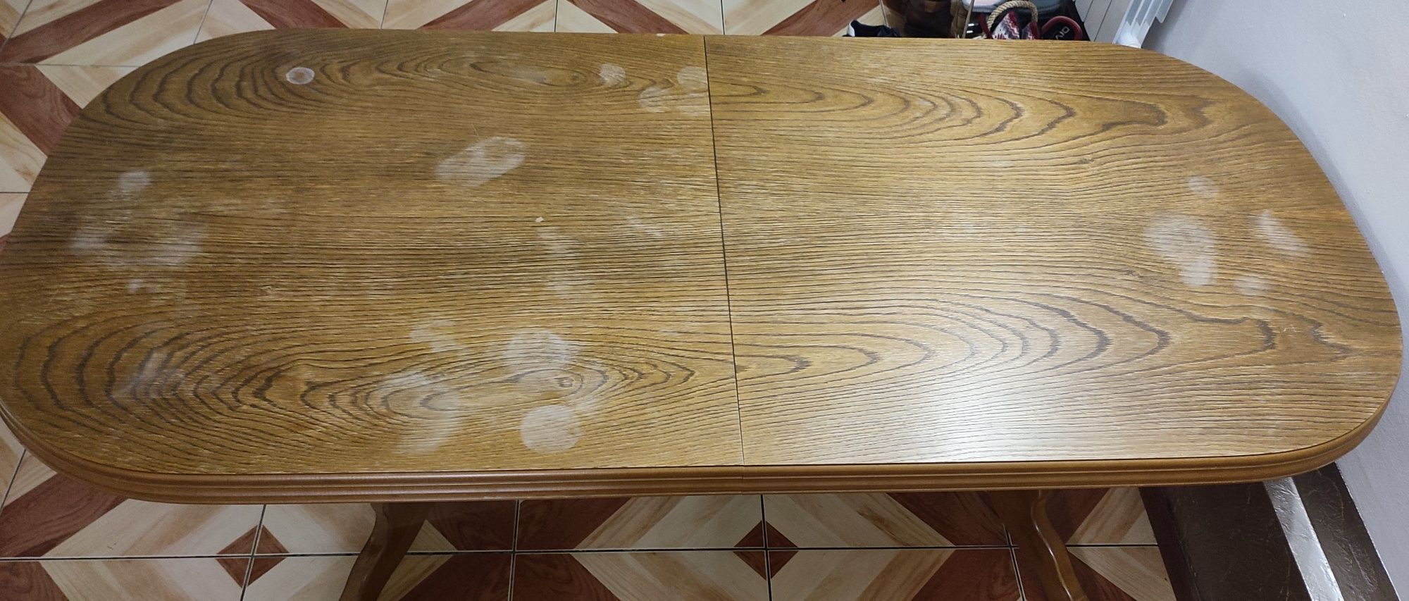 Stół drewniany rozkładany, duży.