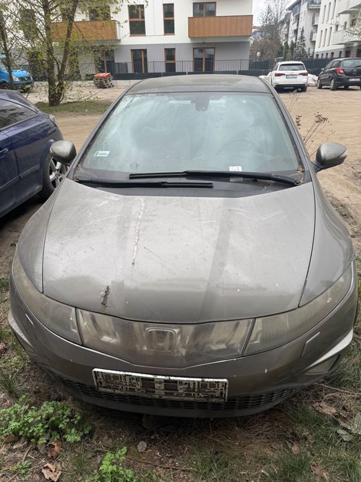 Honda Civic 2005, wersja exclusive