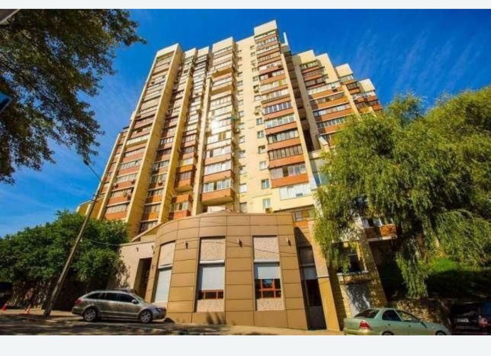 Продам квартиру 3-х комнатную печерский район