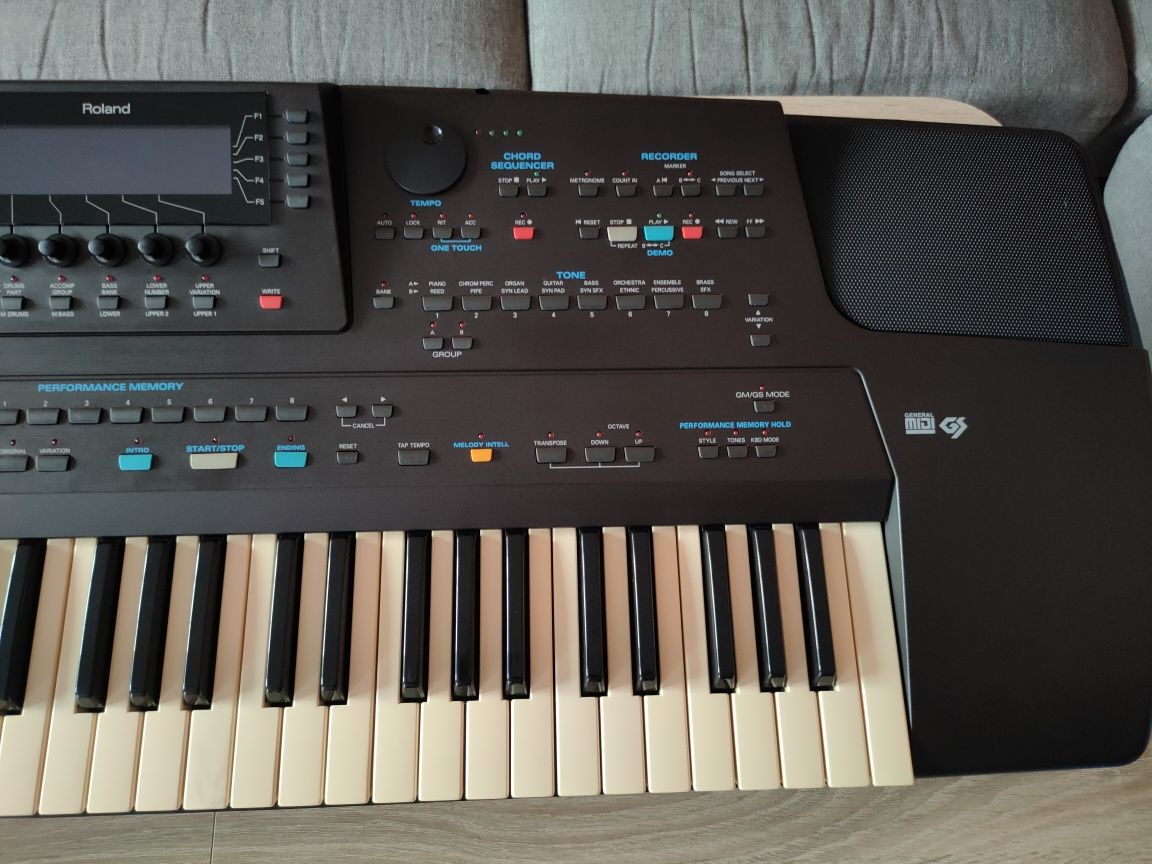 Roland E-96 Inteligent Keyboard super stan!!! + Style