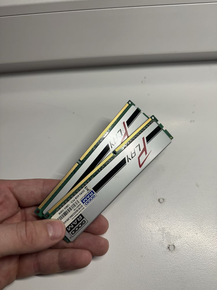 DDR 3 16 GB оператвна память