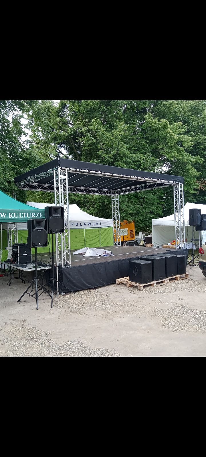 Scena mobilna naglośnienie światlo