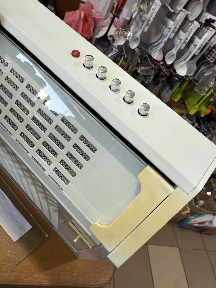 Продам витяжку Cata 50см