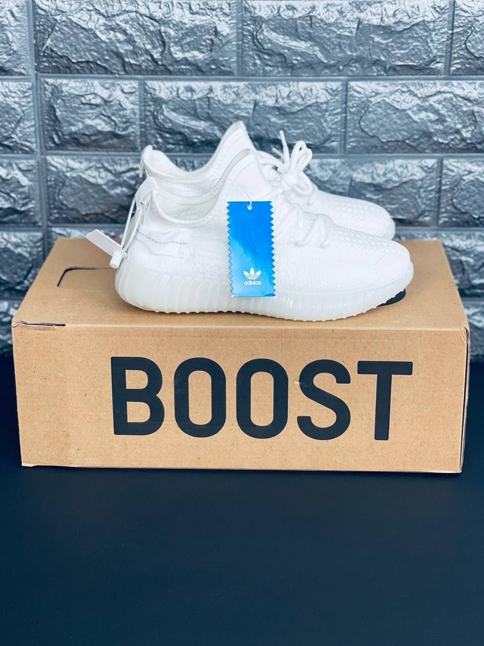 Женские Yeezy Boots 350 white летние удобные изики