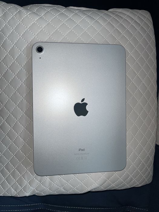 iPad 10. generacji (10,9”), 64 GB, Wi-Fi, kolor Silver