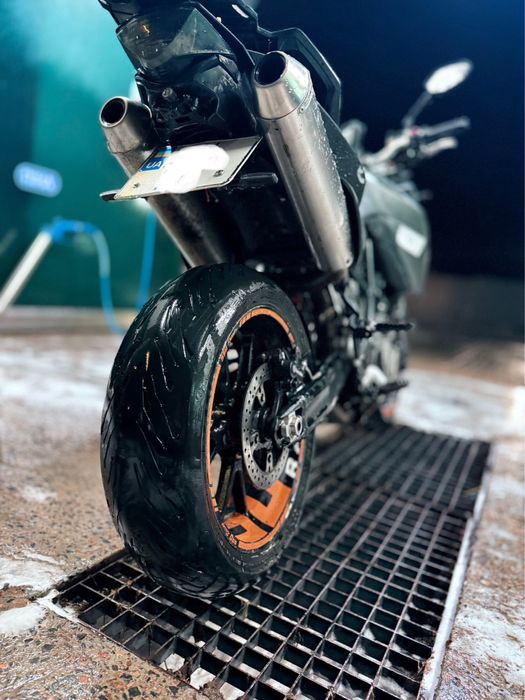Мотоцикл KTM 990 SMT На Дoкумeнтax