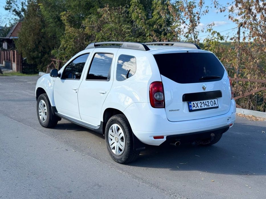 Renault Duster 1.6 газ/бензин