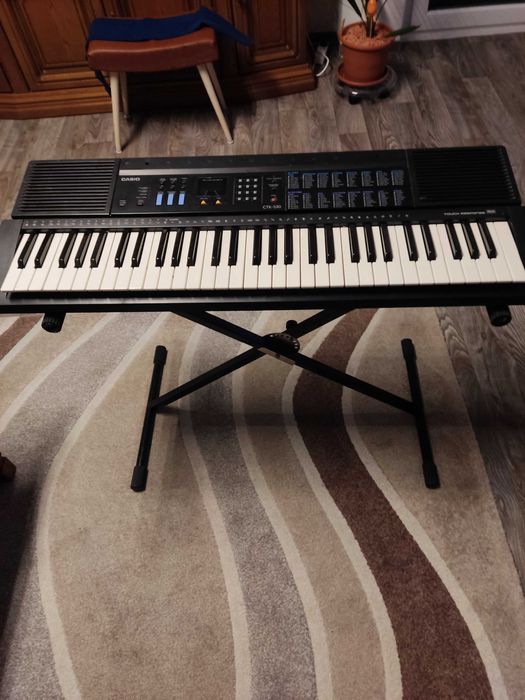 Синтезатор Casio CTK-530 c подставкой