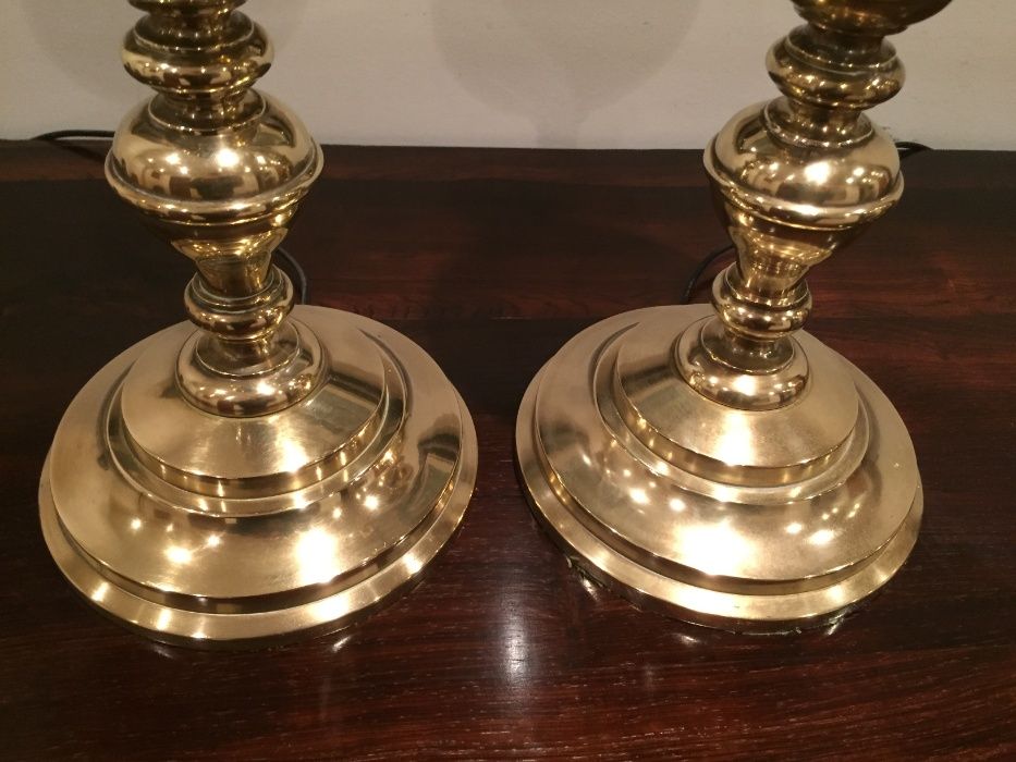 Par de toucheiros em bronze dourado