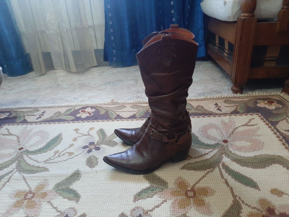 Botas de cabedal para senhora