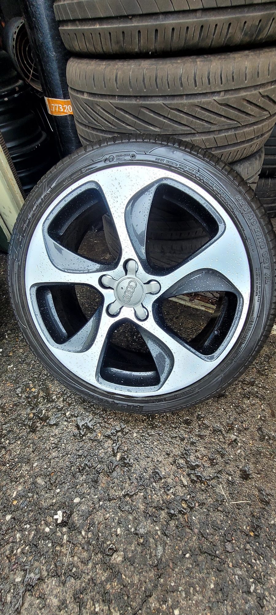 Sprzedam kola 18 audi a3