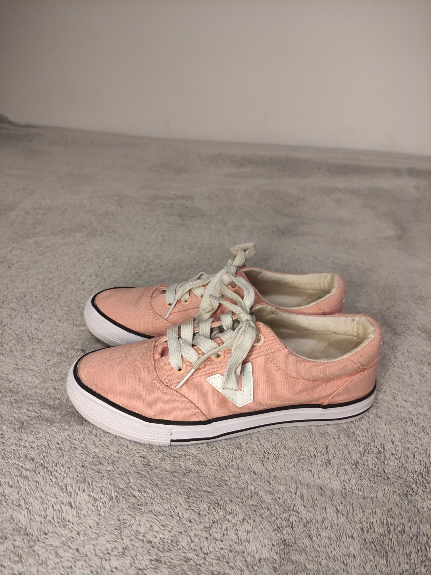 Wygodne dziewczęce buty sportowe trampki 34 różowe pastelowe