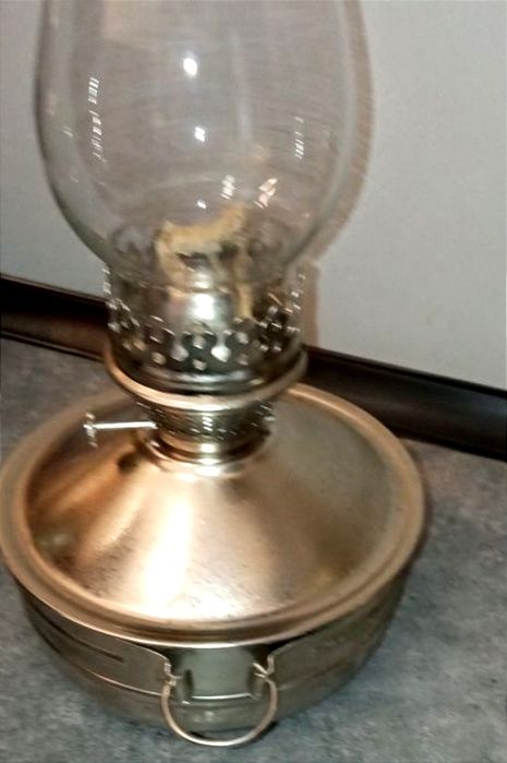 Stara lampa naftowa świeczniki