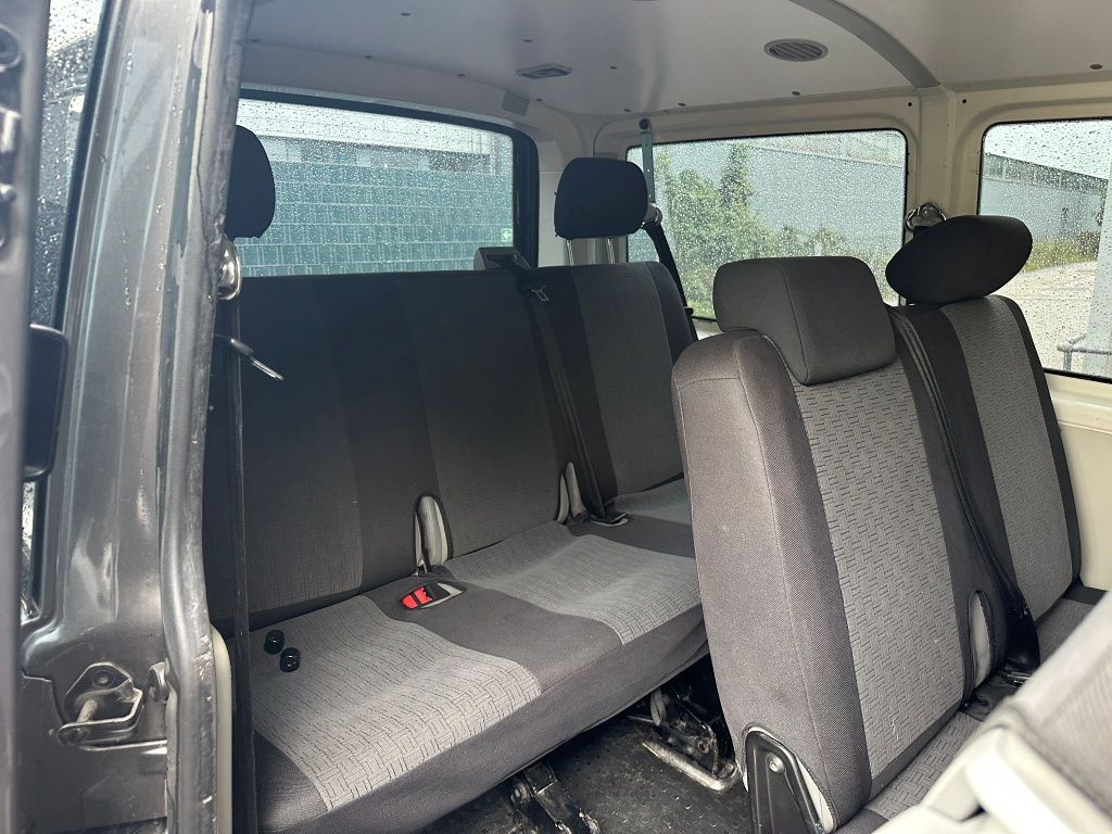VW Transporter Caravelle T5 1.9TDI 102KM 9 osobowy doinwestowany