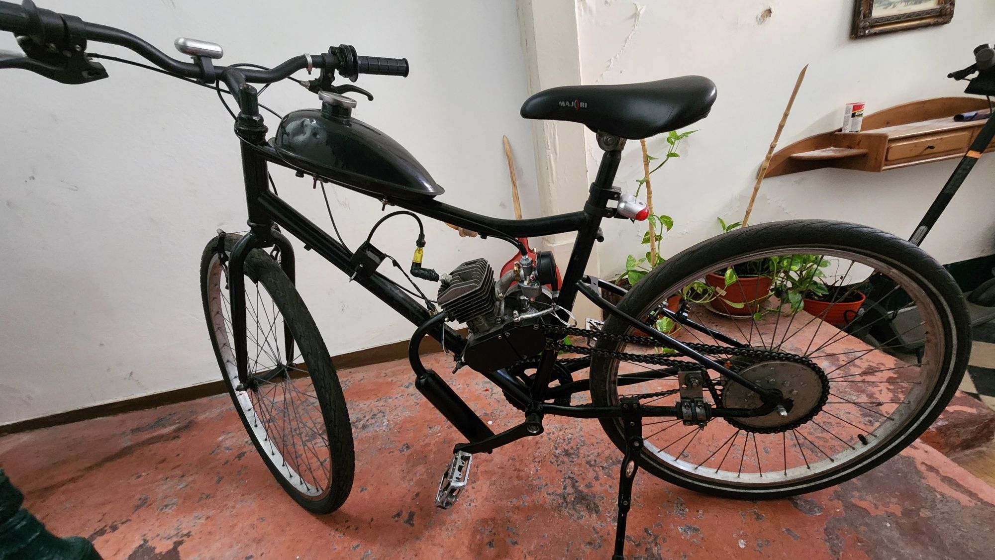 Bicicleta com motor 80c