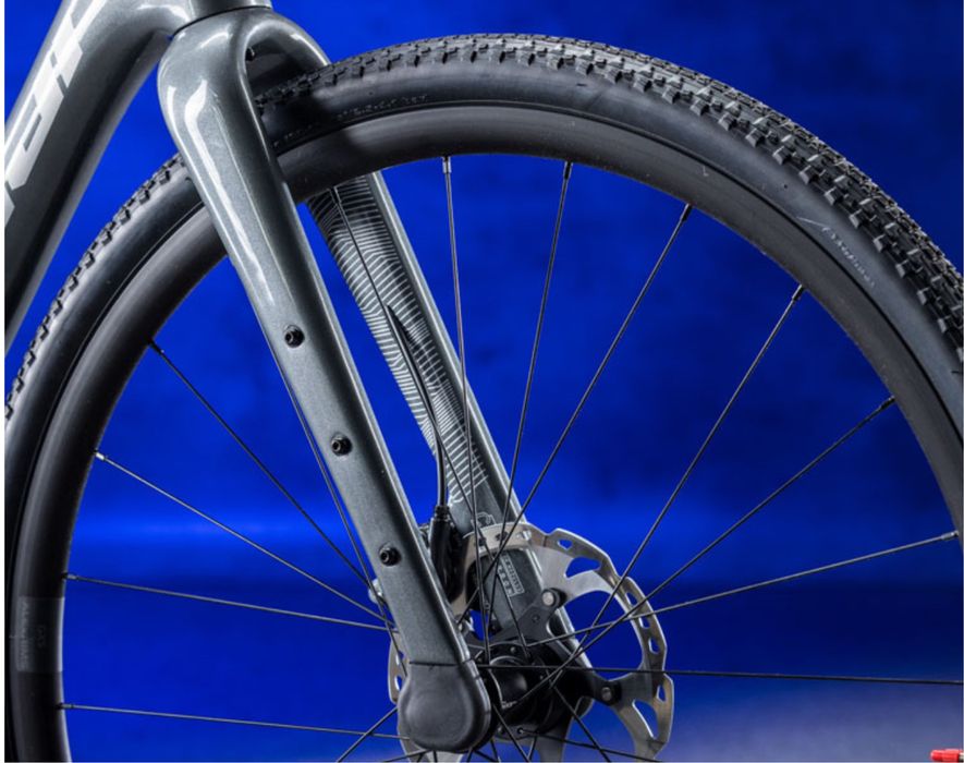 Nowy Gravel Fuji Jari 1.1 Carbon GRX810