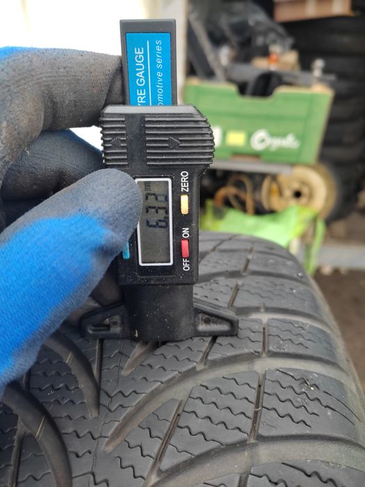 Колеса Шини з дисками і ковпаками з БМВ