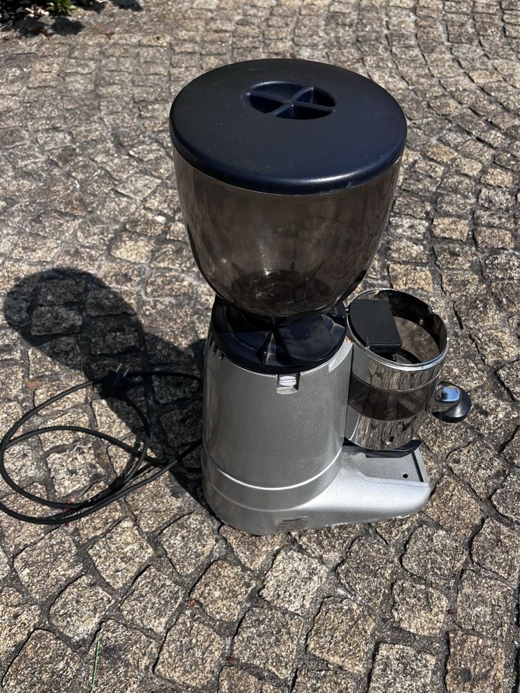 Moinho D64 Futurete - moinho de café e grãos
