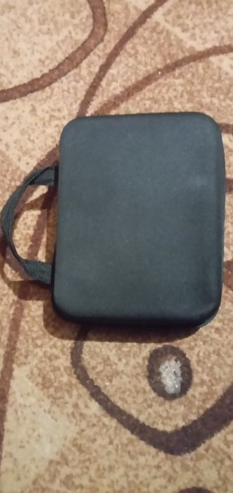 Квадракоптер з захистом на пропеллери