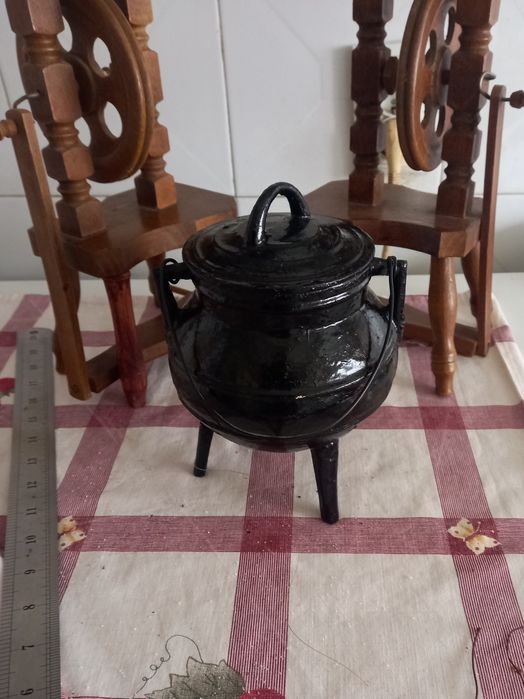 Panela Antiga de ferro 1 litro.