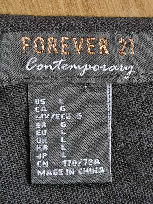 krótkie spodnium kombinezon zapinane na guziki