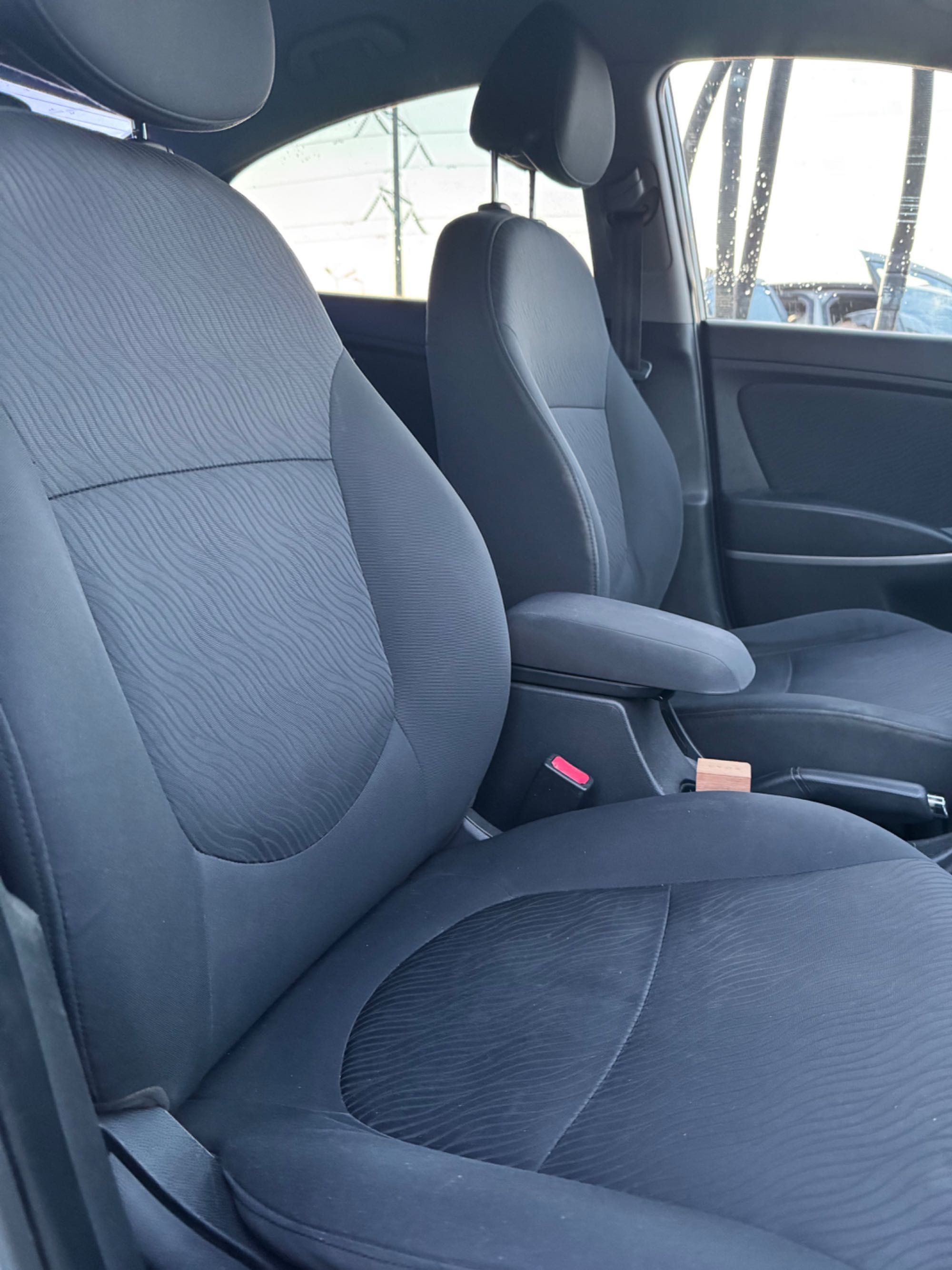Hyundai Accent 1.6л