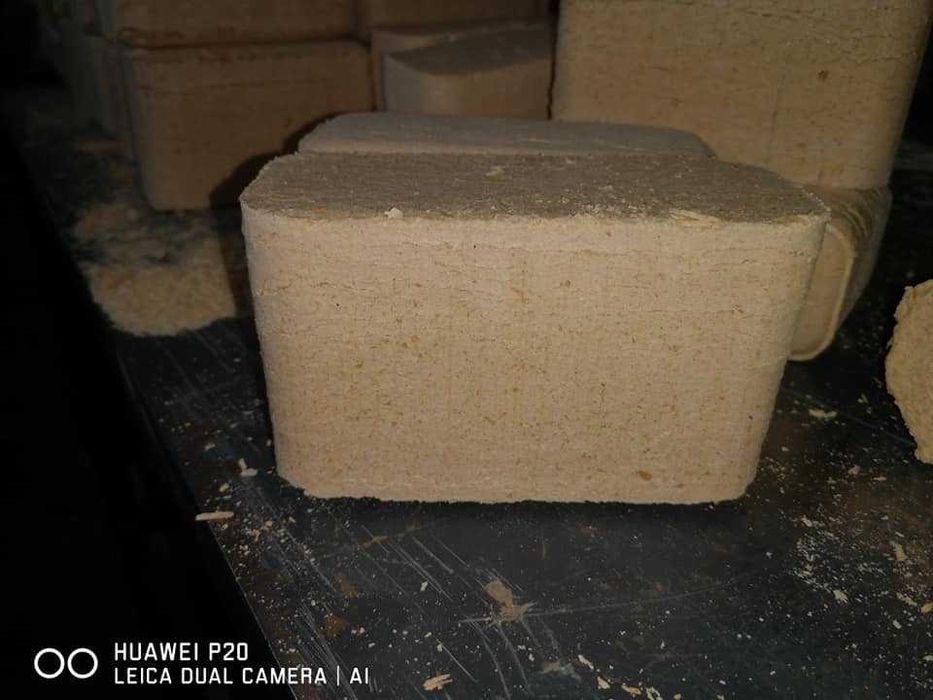 BRYKIET drzewny - sosnowy