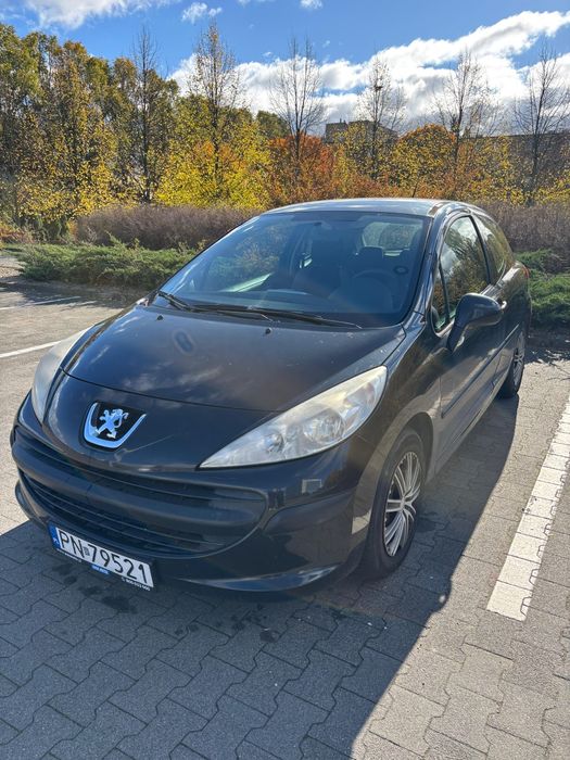 Peugeot 207 benzyna 1.4 2007 r.