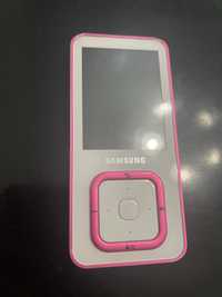 MP3-плеер Samsung Q3 4GB (YP-Q3AW/NWT) White