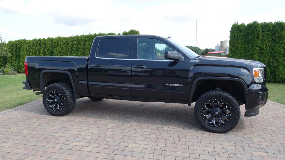 GMC Sierra
