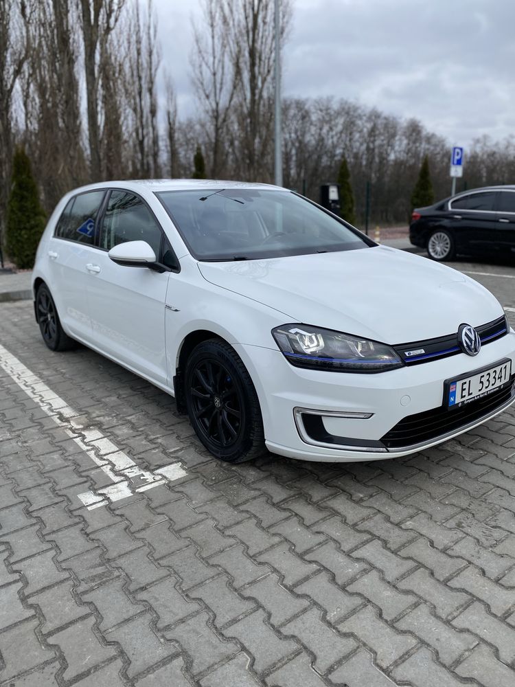 Продам VW e-Golf