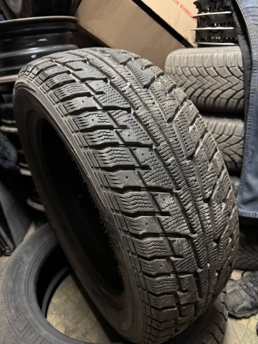 Зимові шини 225/55/R18 2021 рік зимова резина гума шина