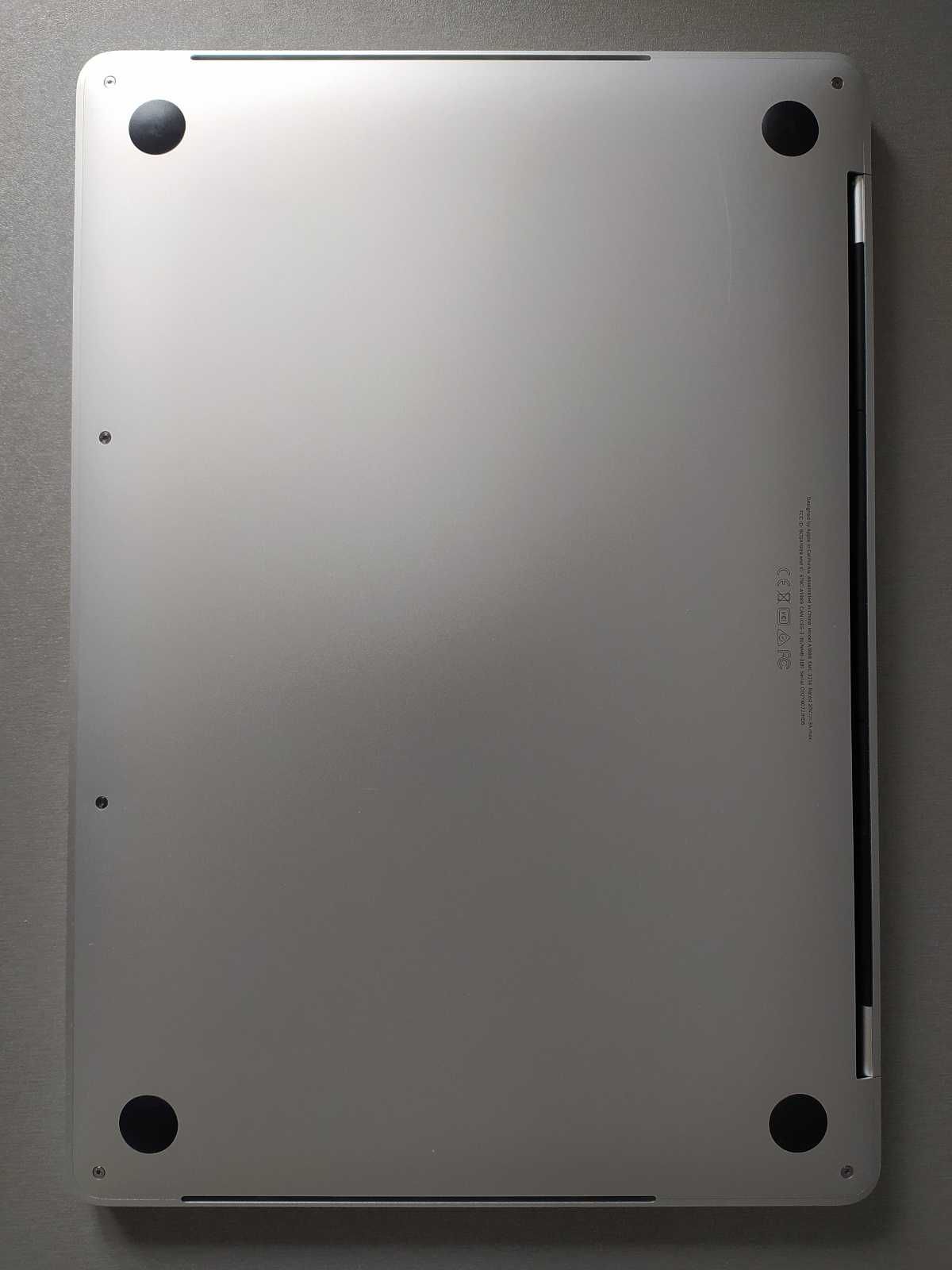 Apple MacBook Pro A1989, 2018 рік, i7-2.7Ghz/16Gb/512Gb. Чудовий стан