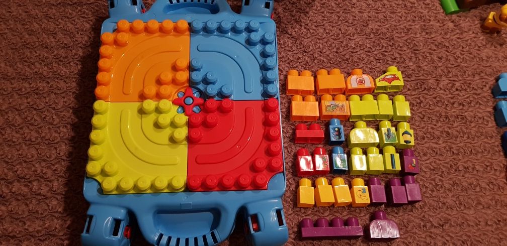 Zestaw klocki mega bloks fisher Price stoluczek wywrotka budowlana  ps