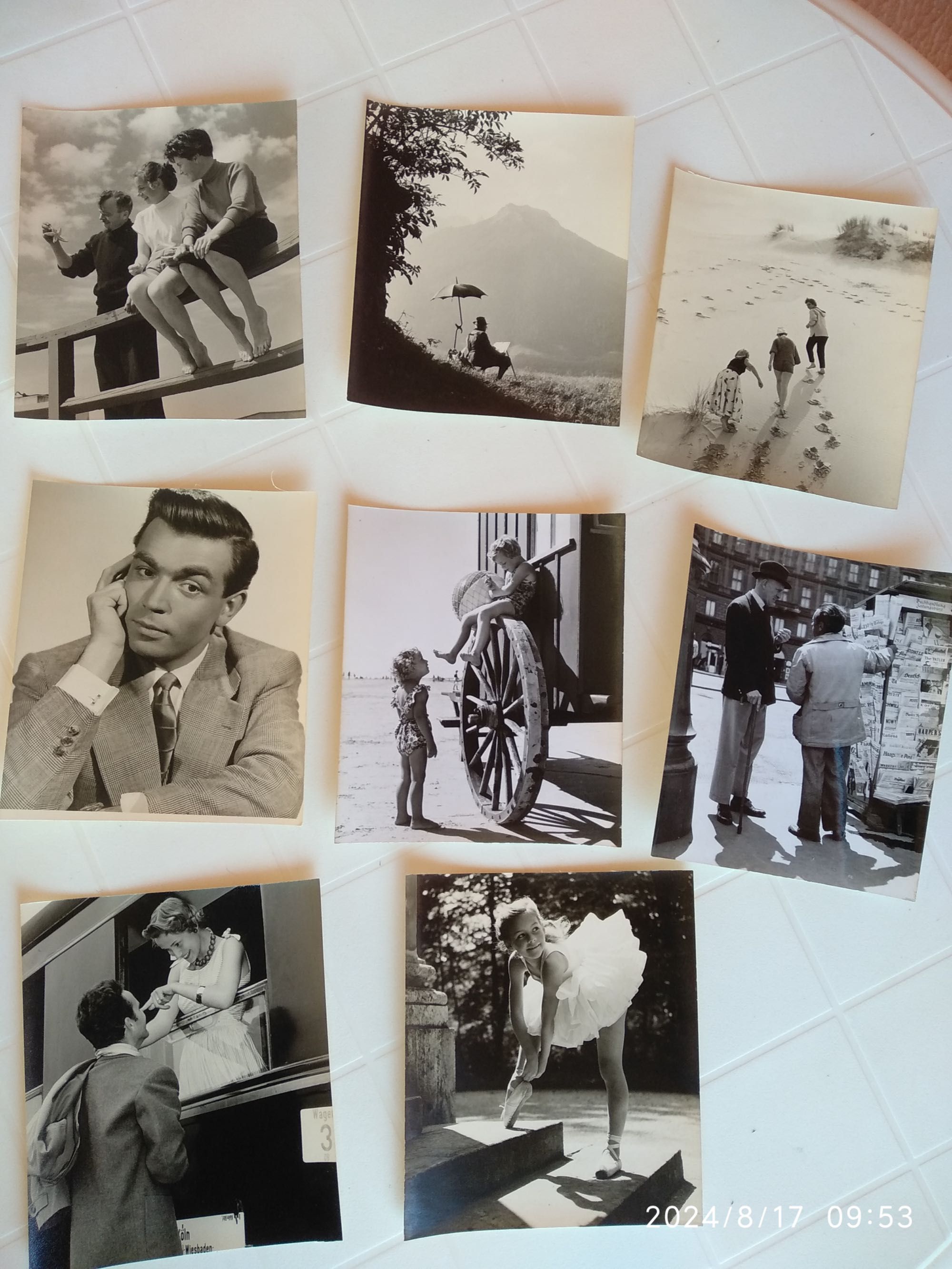 Colecção de fotografias antigas a preto e branco