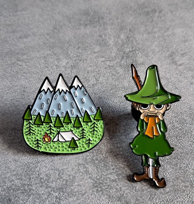 Pin przypinka Włóczykij Góry Muminki dolina Muminków namiot