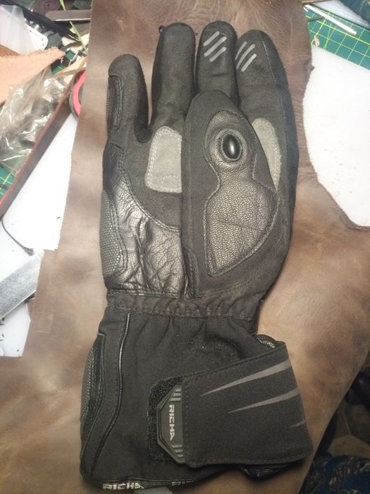 Мото перчатки RICHA,IXS,ONEAL,B'Twin.