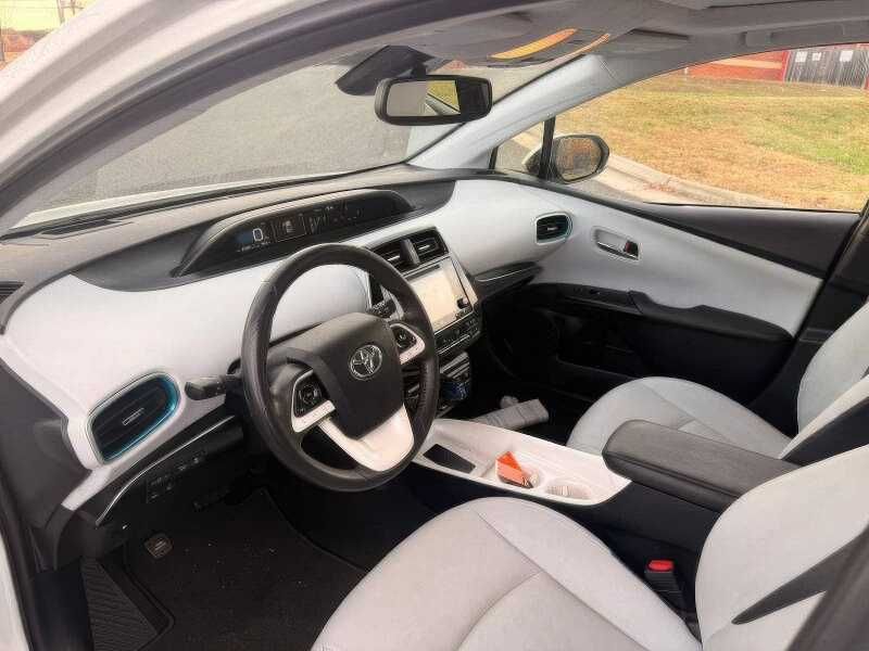 2017 Toyota Prius Four Touring