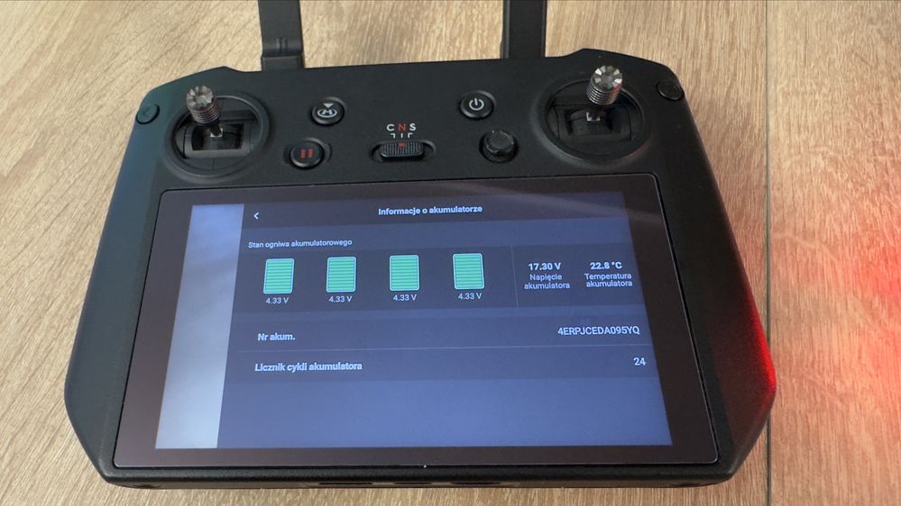 Dron DJI Mavic 3 Cine Premium Combo