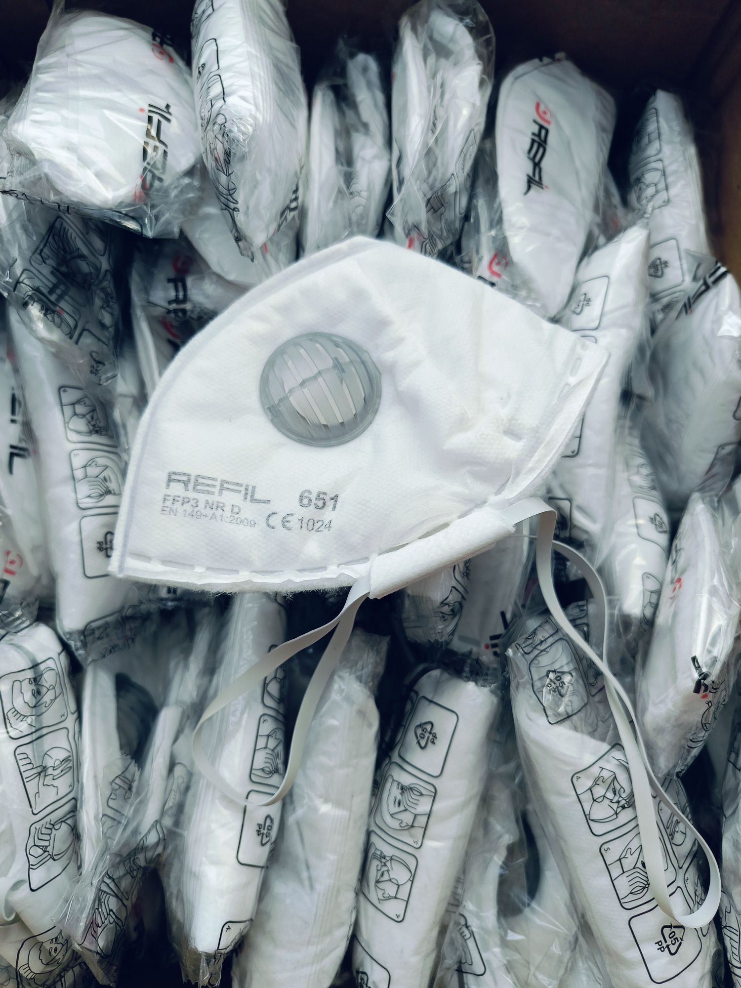 Maski/ składany respirator z zaworem wydechowym