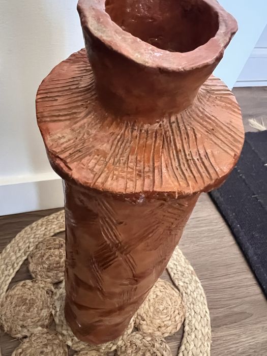 Vaso barro cor teracota.