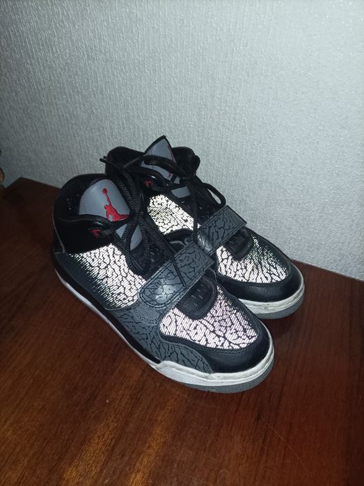 Кросівки Jordan осінь-весна