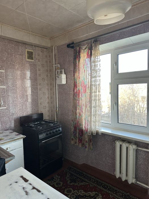 Продам 2 кімнатну квартиру на Черемушках