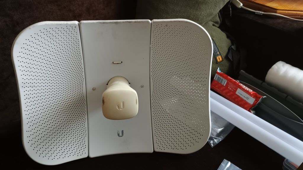 Antena wifi kierunkowa Ubiquiti LiteBeam M5