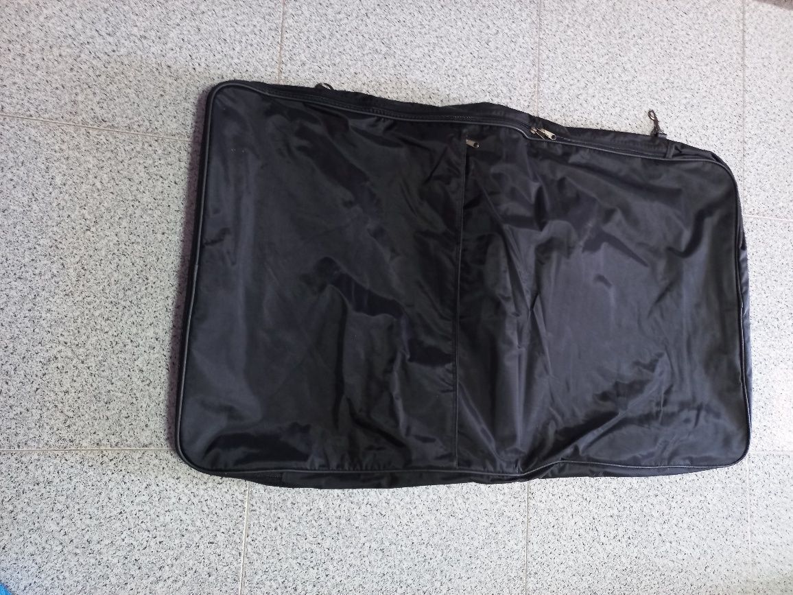 Mala para transportar fatos