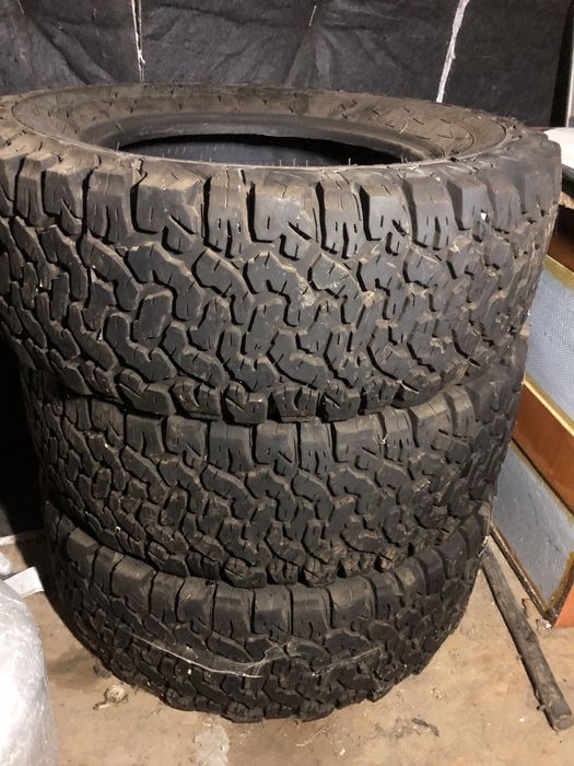 Шини б/у, для бездоріжжя.