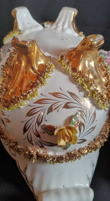 Terrina (com falhas) e galheteiro Estatuária